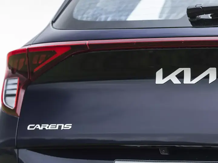 Kia Carens image in Dausa