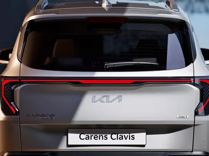 Kia Carens Clavis image in Jaipur